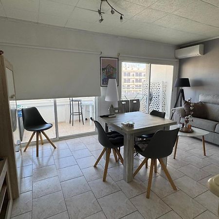 Appartement Premiere Ligne De Mer Avec Piscine Rosas Exterior foto