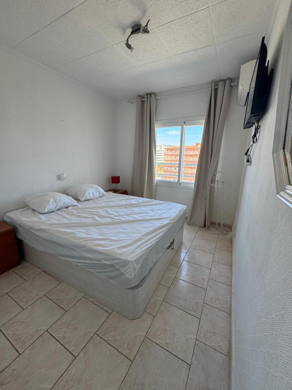 Appartement Premiere Ligne De Mer Avec Piscine Rosas Exterior foto